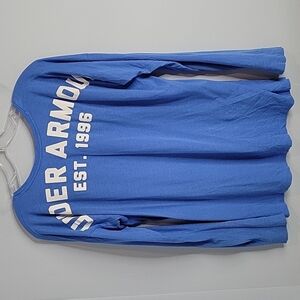 Under Armour Long Sleeve Scoop Neck Soft t-shirt Size Small